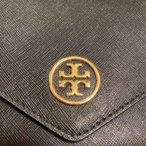Tory Burch Robinson Wristlet - Picture 13 of 13